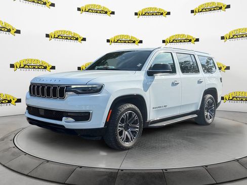 Used 2023 Jeep Wagoneer 4WD w/ Premium Group I image 1