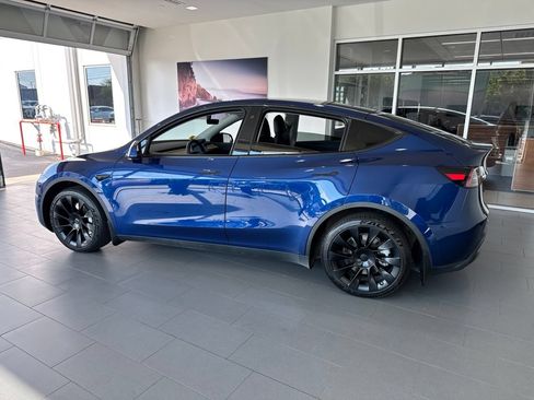Used 2020 Tesla Model Y Long Range AWD/4WD image 5
