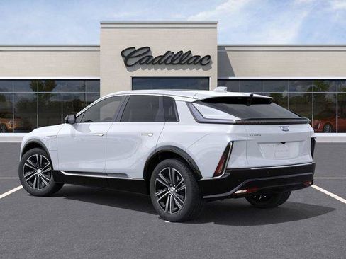 New 2027 Cadillac Lyriq Luxury RWD image 3