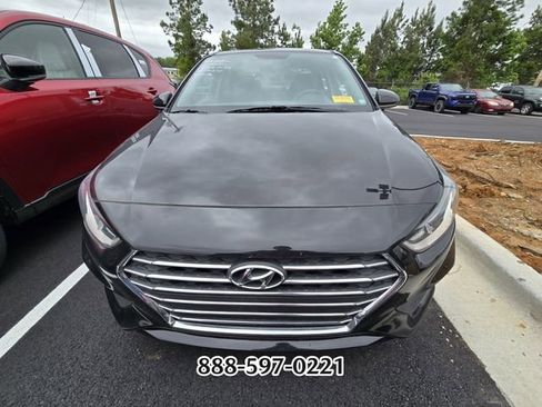 Used 2021 Hyundai Accent SE FWD image 10