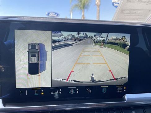 Used 2023 Chevrolet Silverado 1500 LT Trail Boss w/ LT Trail Boss Premium Package image 14