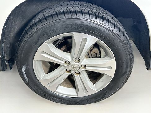 Used 2012 Toyota Highlander Limited w/ Tow Pkg image 11