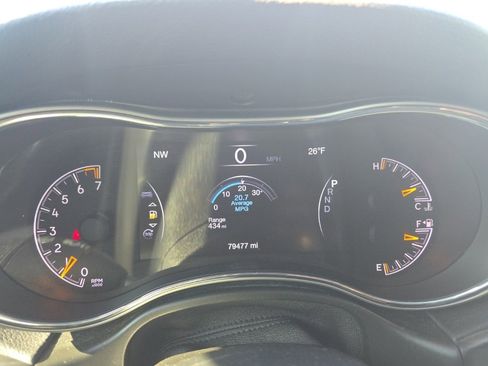 Used 2022 Jeep Grand Cherokee Limited image 13