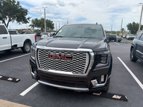 Used 2023 GMC Yukon Denali RWD image 9