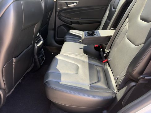 Used 2019 Ford Edge Titanium w/ Equipment Group 301A AWD/4WD image 29