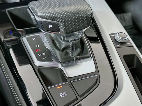 Used 2023 Audi A5 2.0T Premium Plus w/ Premium Plus image 7