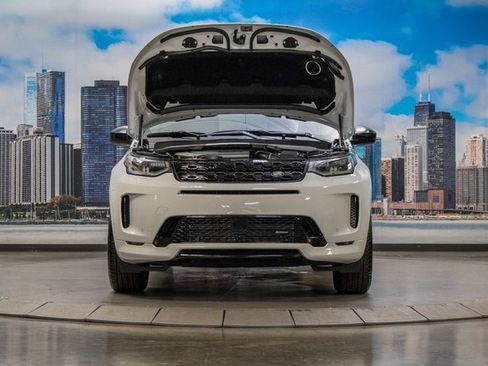 Used 2023 Land Rover Discovery Sport SE R-Dynamic image 4