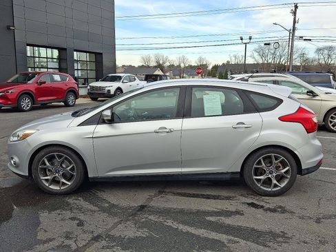 Used 2014 Ford Focus SE w/ Equipment Group 201A image 7