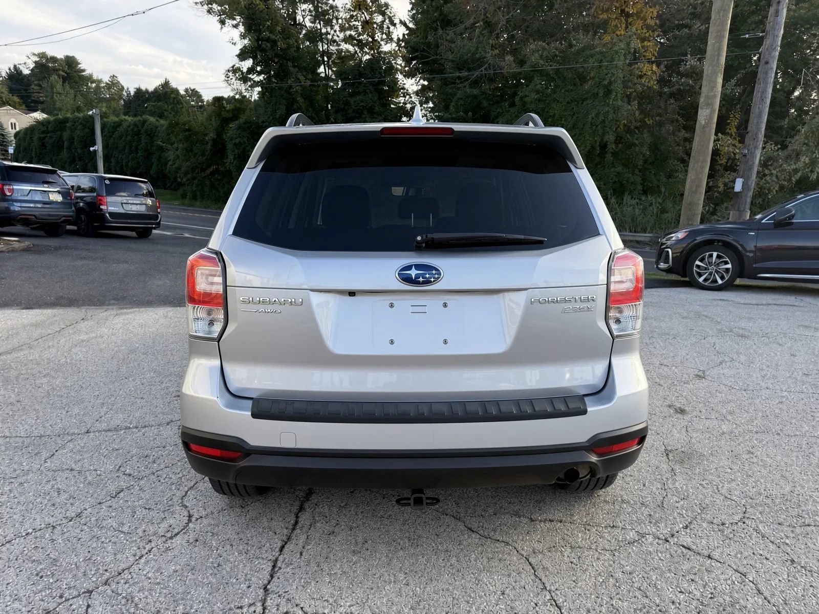 Used 2017 Subaru Forester 2.5i Premium w/ Popular Package #2A AWD/4WD image 6