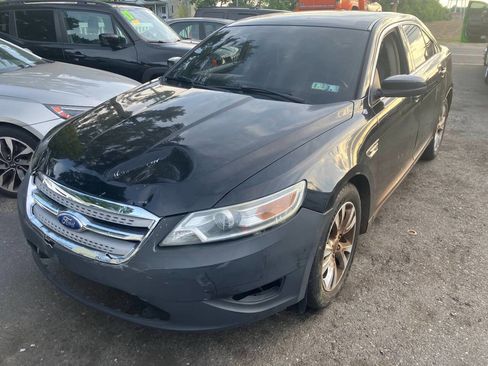 Used 2012 Ford Taurus SEL FWD image 2