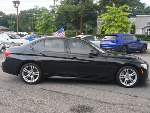 Used 2014 BMW 335i xDrive Sedan w/ Technology Package AWD/4WD image 4