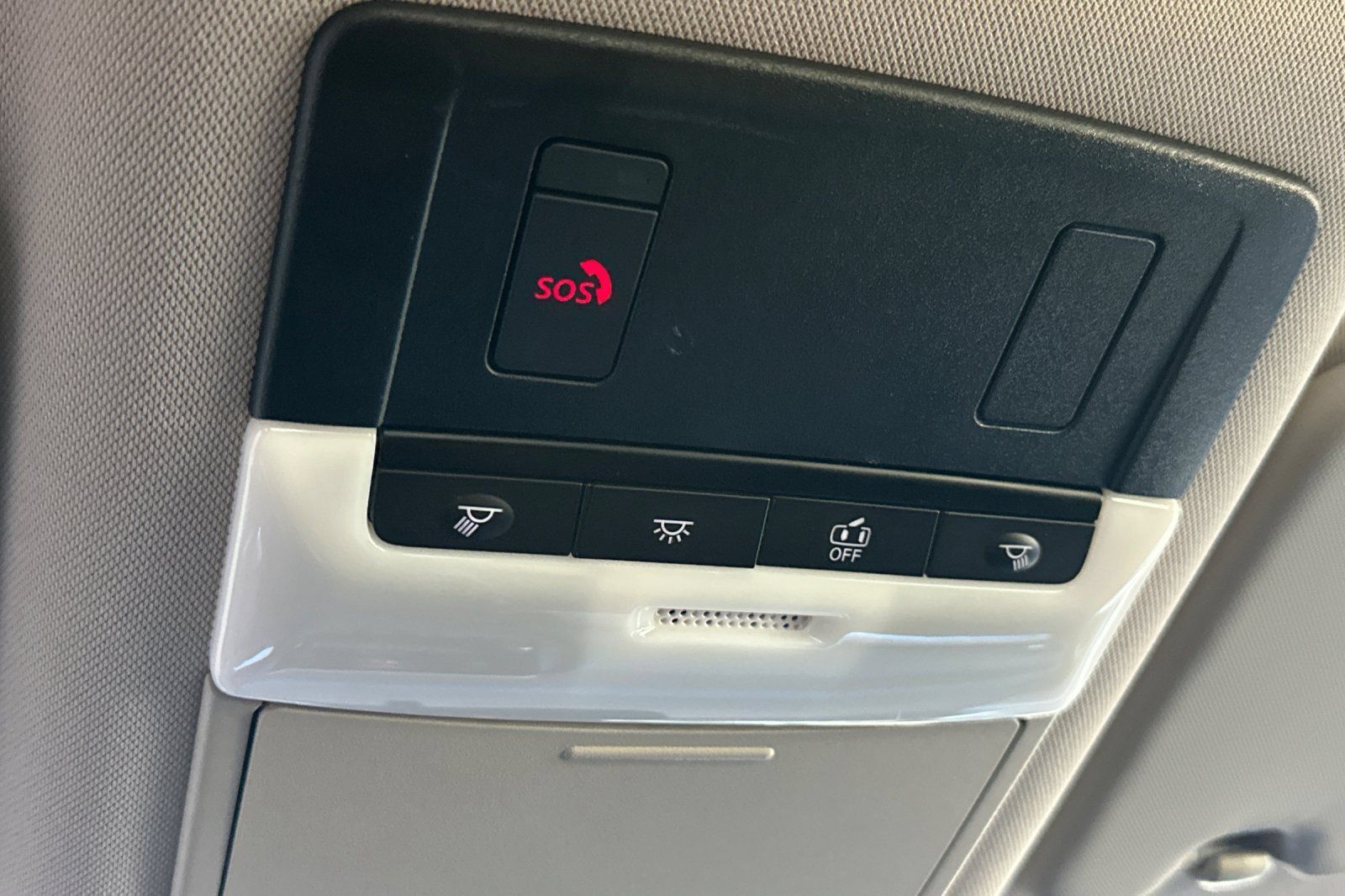 Used 2025 Nissan Rogue SV FWD image 24