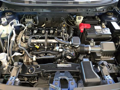 Used 2019 Nissan Kicks SV FWD image 32