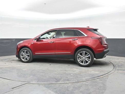 Used 2024 Cadillac XT5 Premium Luxury w/ Technology Package AWD/4WD image 3