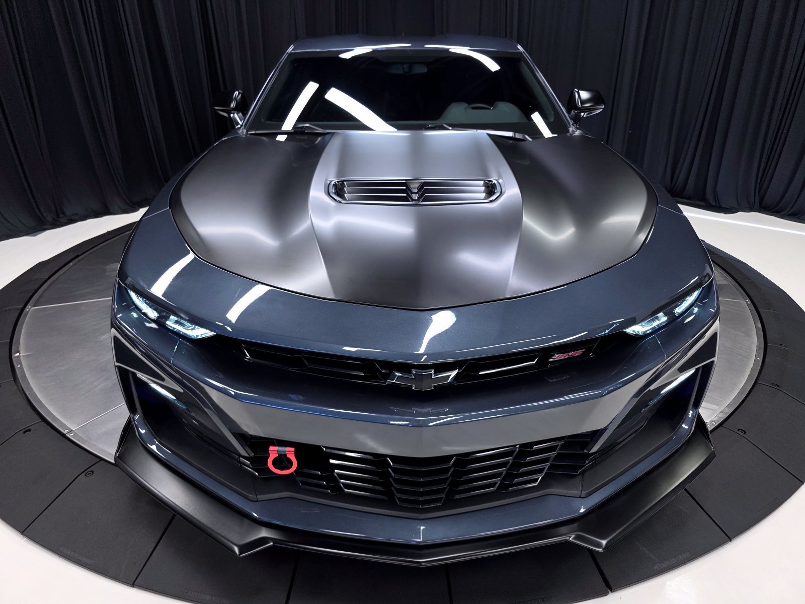 Used 2020 Chevrolet Camaro SS RWD image 51
