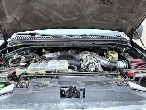 Used 2001 Ford Excursion XLT AWD/4WD image 26
