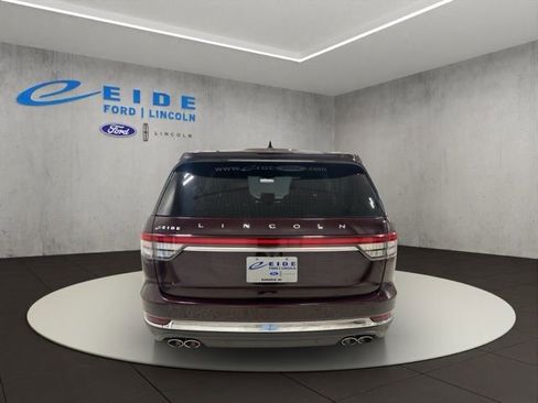 Used 2023 Lincoln Aviator Reserve w/ Equipment Group 201A image 9