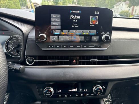 Used 2024 Mitsubishi Outlander SE AWD/4WD image 22