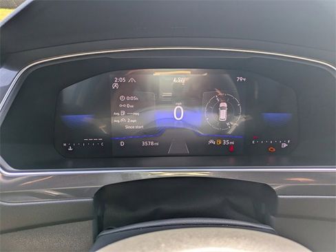 Used 2024 Volkswagen Tiguan SE R-Line image 29