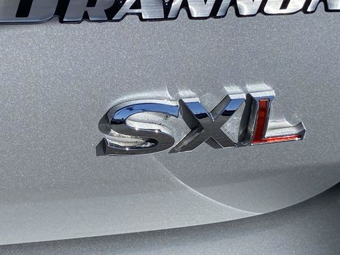 Used 2017 Kia Cadenza Limited image 7