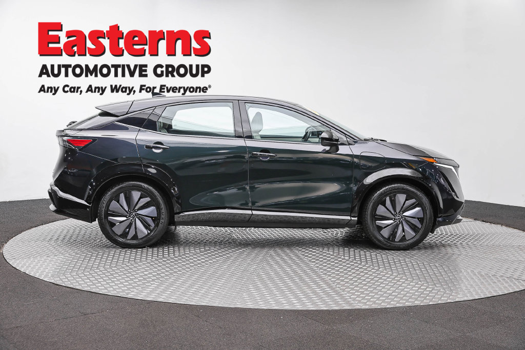 Used 2023 Nissan Ariya AWD image 5