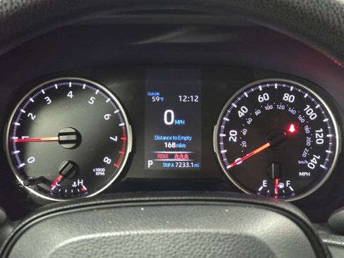 Certified 2022 Toyota RAV4 LE image 26