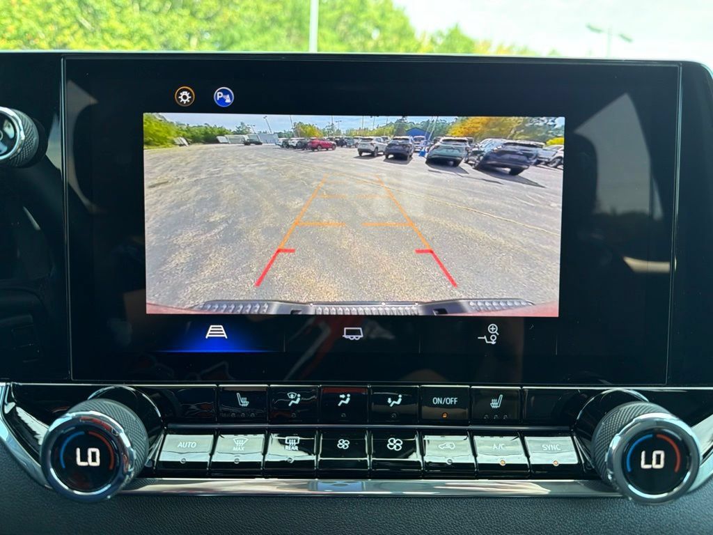 Certified 2025 Chevrolet Colorado Trail Boss AWD/4WD image 22