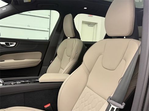 New 2026 Volvo XC60 B5 Core image 17