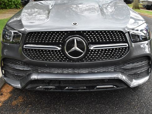 Used 2022 Mercedes-Benz GLE 350 4MATIC w/ AMG Line Exterior image 36