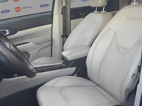 Used 2022 Jeep Compass Latitude w/ Sun and Sound Group image 7