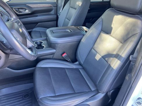 Certified 2023 Chevrolet Suburban LT w/ LT Signature Plus Package image 25