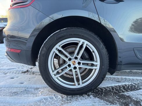 Used 2018 Porsche Macan image 32
