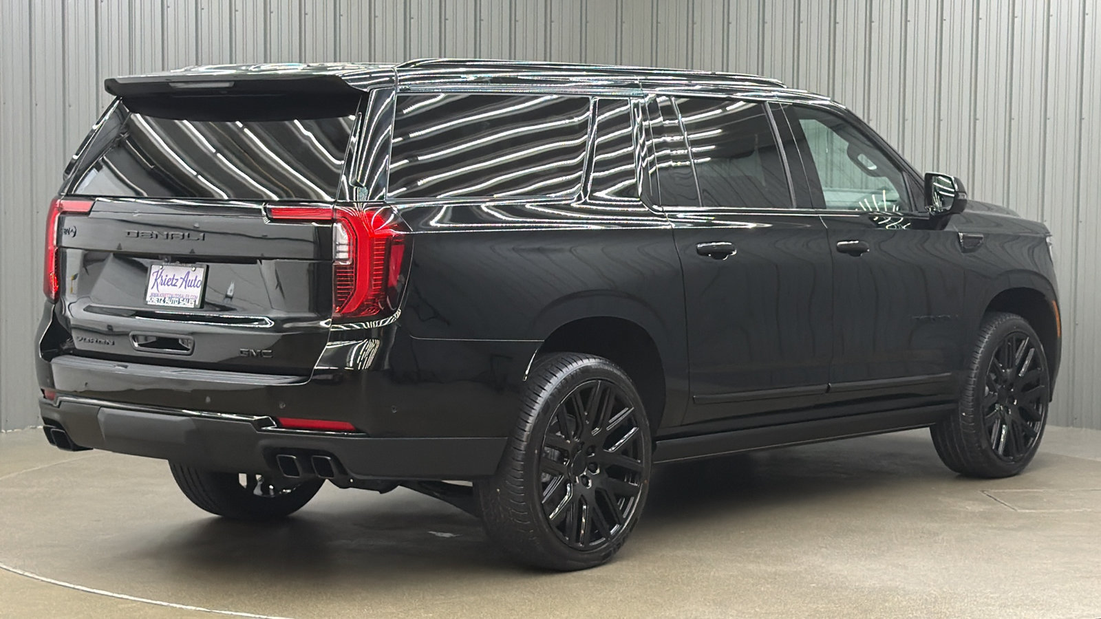 Used 2026 GMC Yukon XL Denali w/ Sun & Power Step Package AWD/4WD image 5
