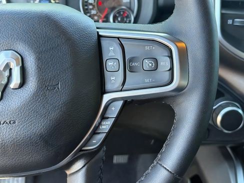 Used 2025 RAM 1500 Big Horn AWD/4WD image 16