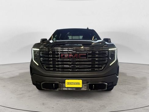 Certified 2023 GMC Sierra 1500 Denali w/ Technology Package AWD/4WD image 3