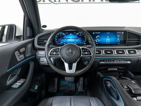 Used 2020 Mercedes-Benz GLS 450 4MATIC image 17