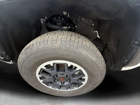 Used 2024 Toyota Tacoma TRD Off-Road AWD/4WD image 23