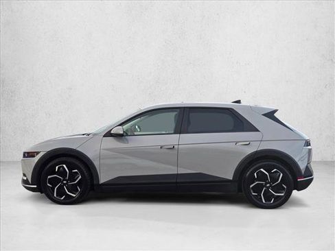 Used 2024 Hyundai Ioniq 5 SEL image 9
