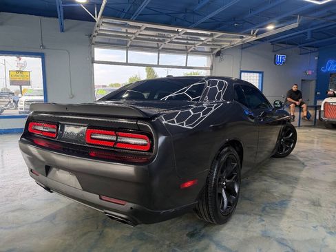 Used 2019 Dodge Challenger R/T w/ Blacktop Package RWD image 2