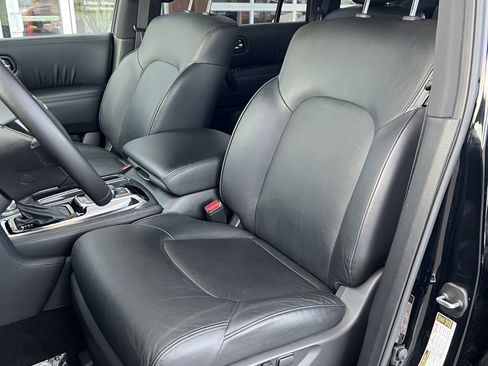 Used 2024 Nissan Armada SL w/ Midnight Edition Package image 11