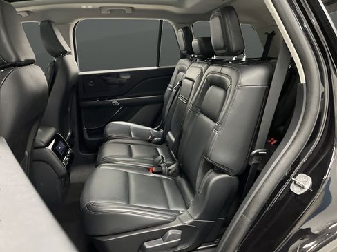 Used 2025 Lincoln Aviator Reserve AWD/4WD image 31