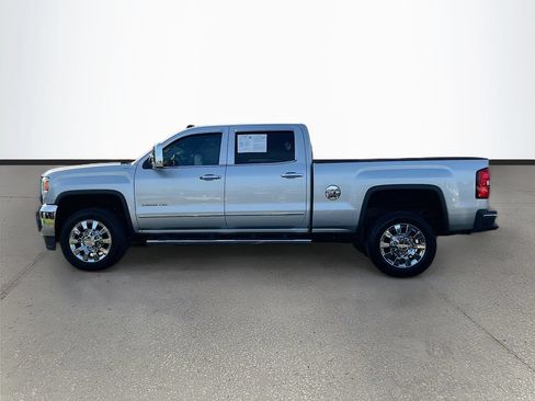 Used 2015 GMC Sierra 2500 SLT w/ Duramax Plus Package AWD/4WD image 4