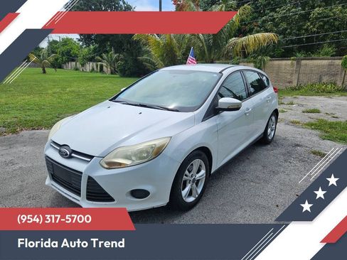 Used 2013 Ford Focus SE FWD image 1