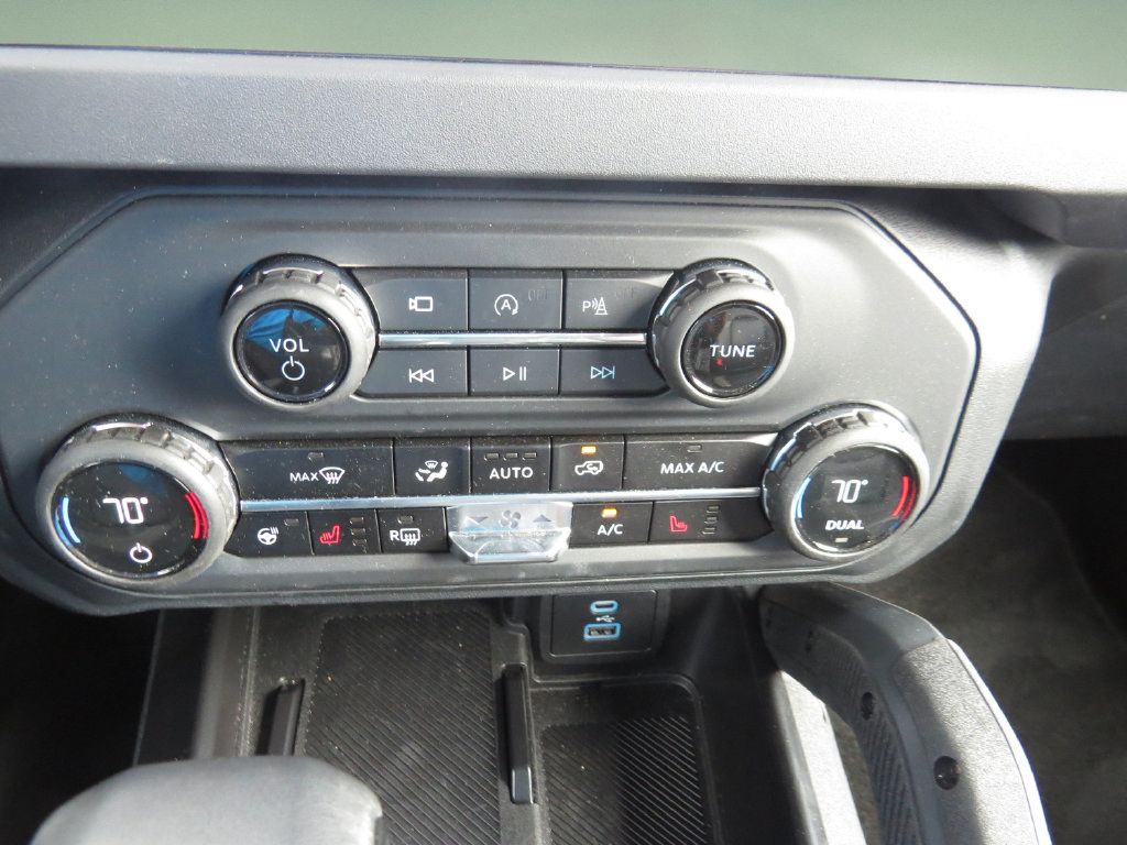 Used 2025 Ford Bronco Outer Banks w/ Sasquatch Package AWD/4WD image 24