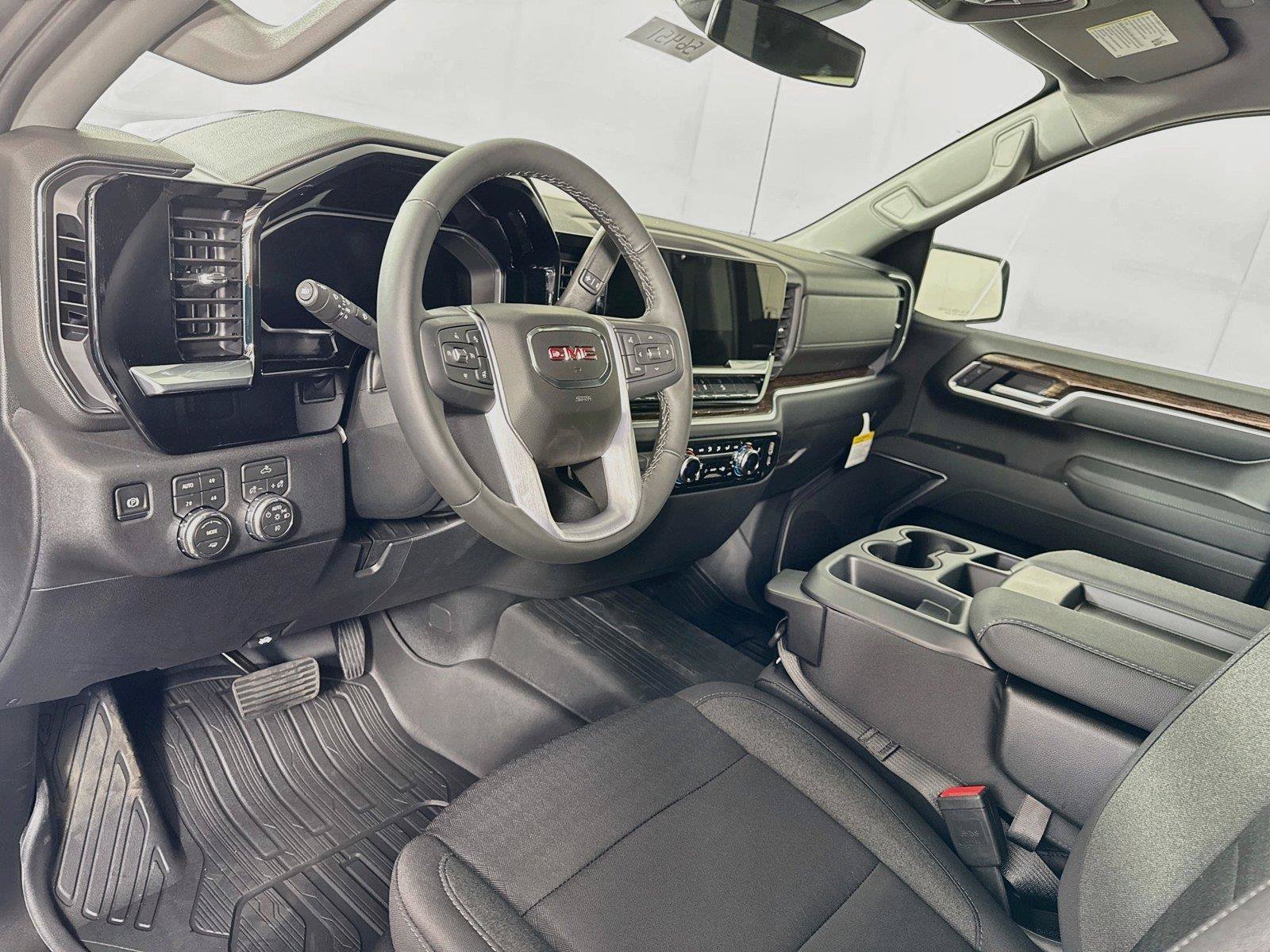 New 2026 GMC Sierra 1500 Elevation AWD/4WD image 3