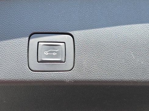 Certified 2024 Buick Encore GX Avenir w/ Avenir Convenience Package AWD/4WD image 14