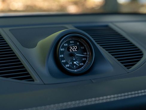 New 2026 Porsche Macan Turbo image 27