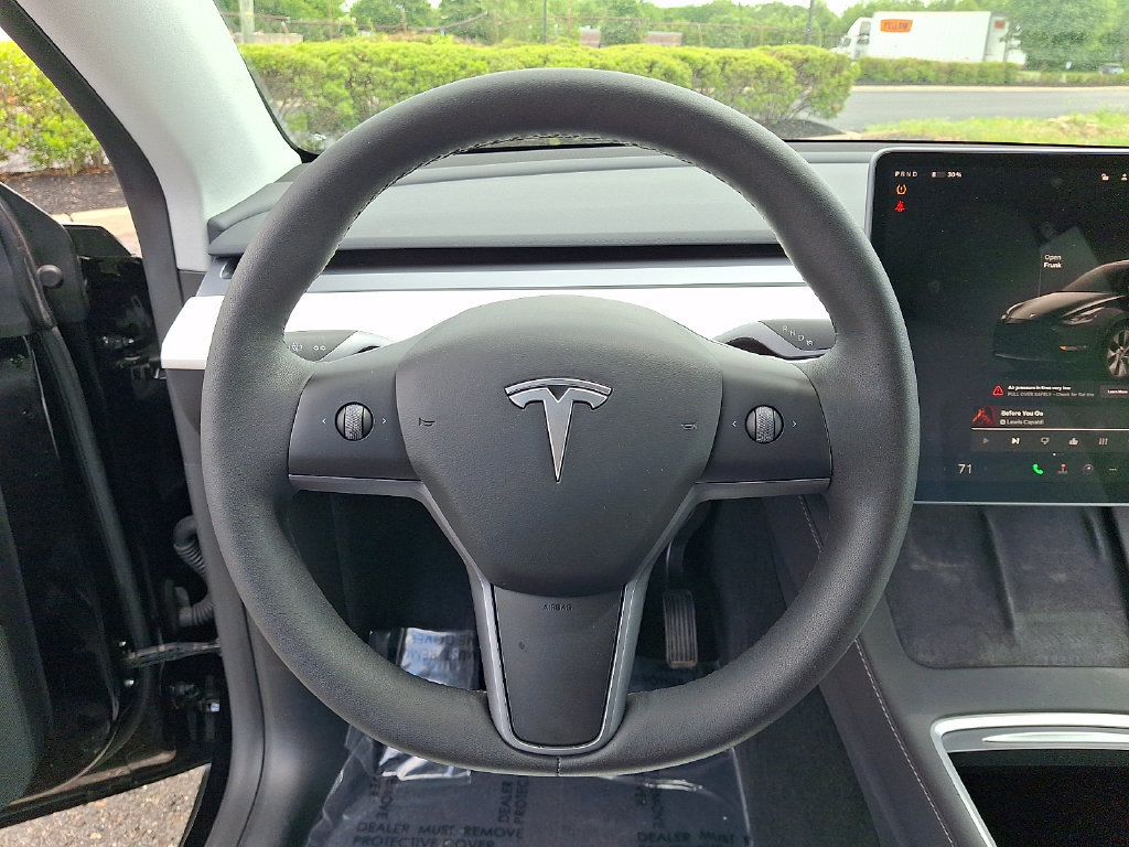 Used 2023 Tesla Model Y Long Range AWD/4WD image 26