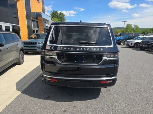 Certified 2025 Jeep Grand Wagoneer 4WD w/ 8-Passenger Seating Package image 6