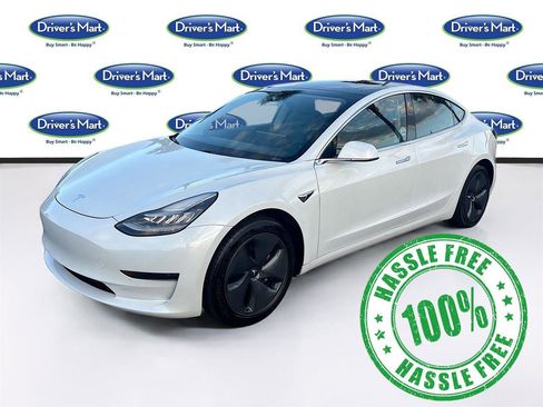 Used 2020 Tesla Model 3 Standard Range image 3